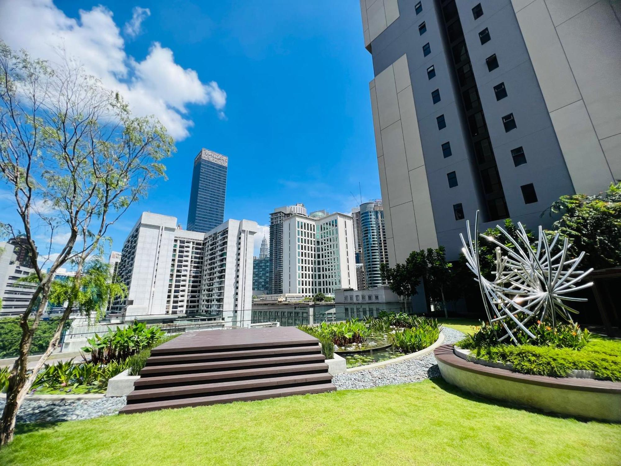 Luxury Suites At Axon Residence Kuala Lumpur Exterior foto